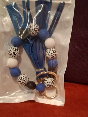 Blue Beaded Tassel Keychain Bracelet - Blue and White